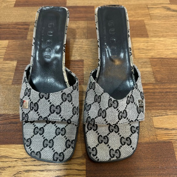 GUCCI Canvas Sandals Monogram Logo Black Grey Kitten Heel Designer GG - Picture 8 of 16